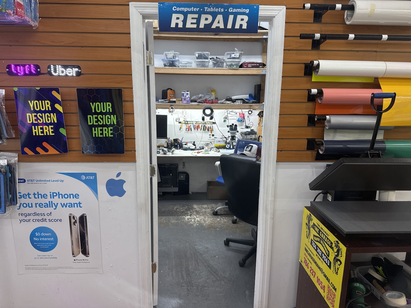 Electronic Jr. Cell Phone & Computer Repair shop in Miami